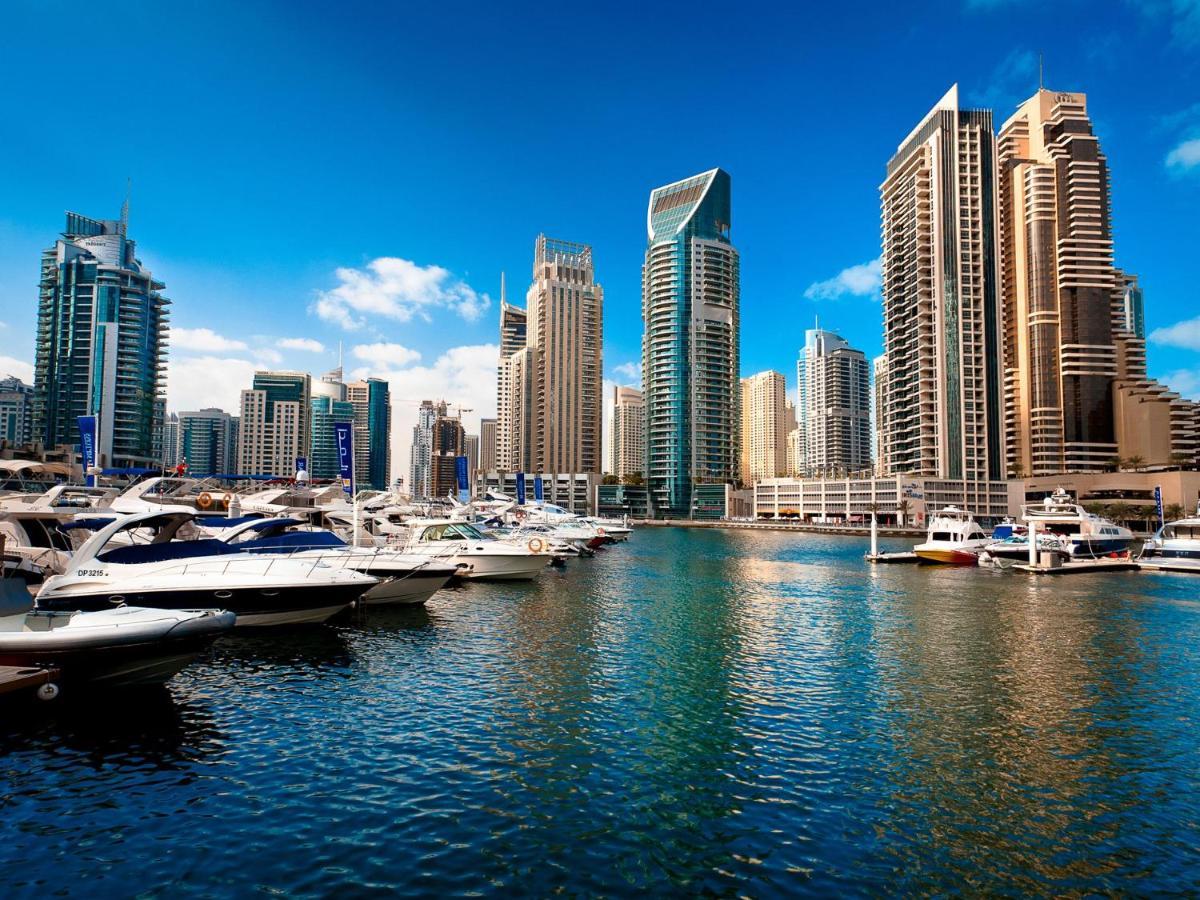 Lunar Hostel 96 Dubai Exteriör bild
