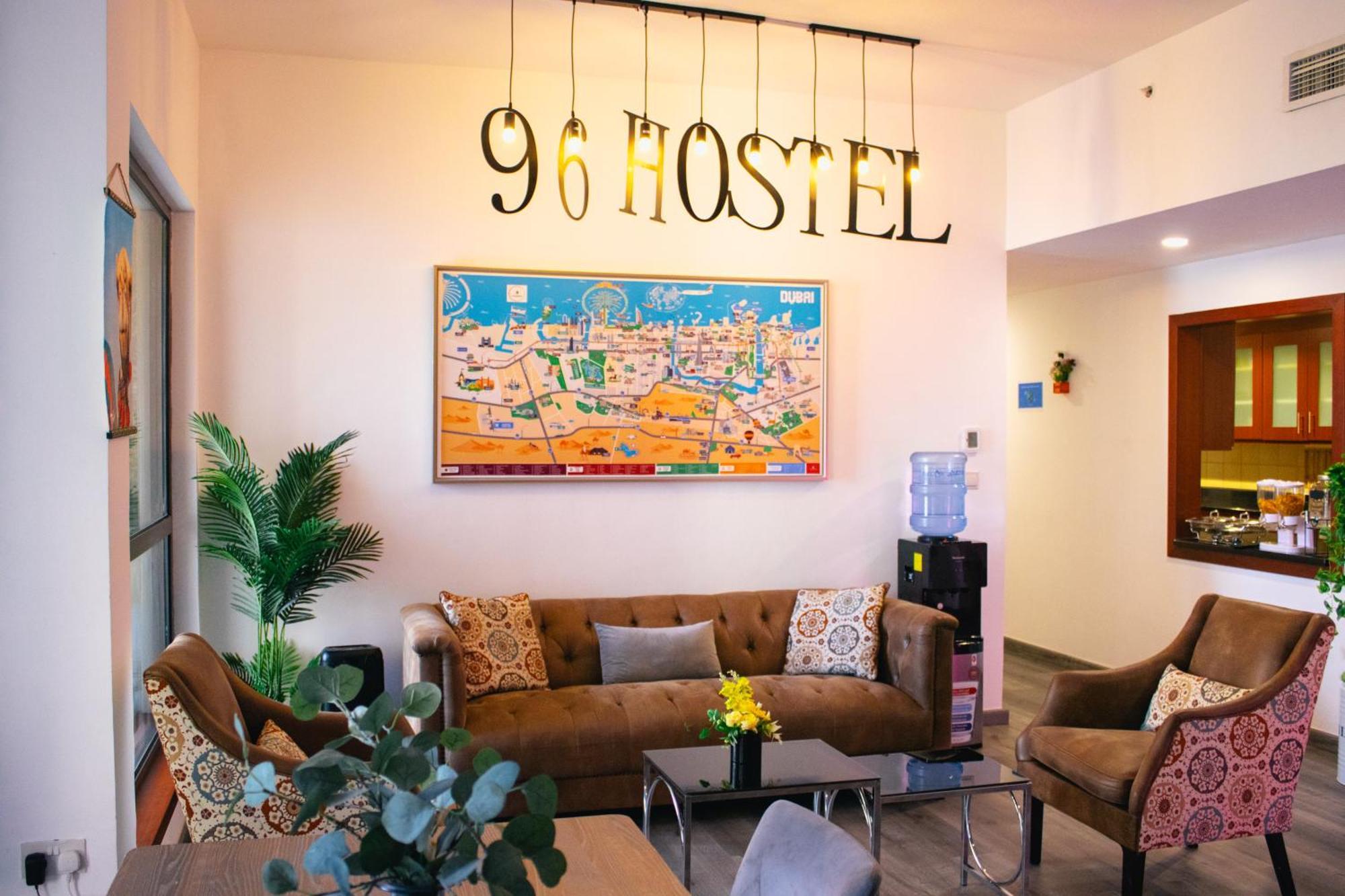 Lunar Hostel 96 Dubai Exteriör bild